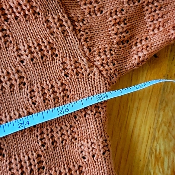 New size large sweater - Picture 4 of 5